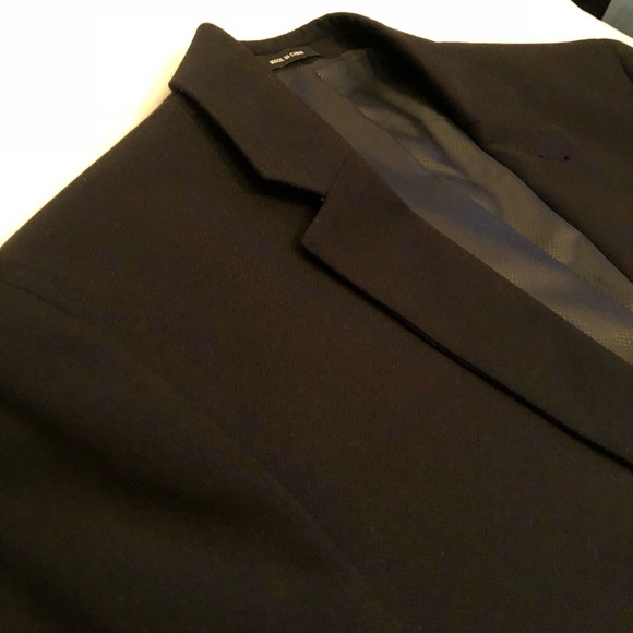 Black Blazer Size 40R - Picture 5 of 7